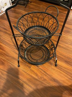 Large Size Fruit Basket, Excellent Condition , Like New