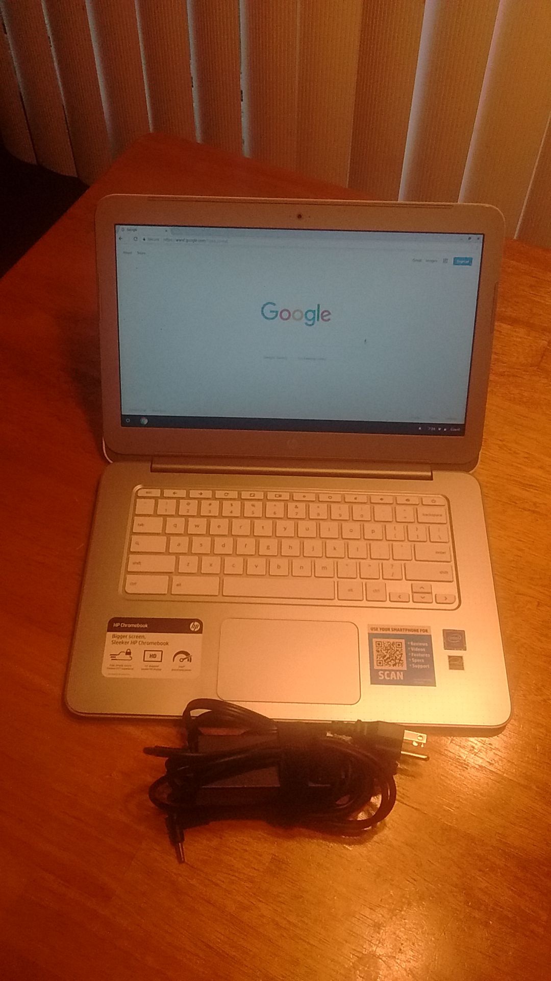 HP CHROMEBOOK 14 INCH MINT CONDITION