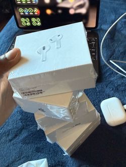 Apple AirPods Pro 3– Sealed in Box