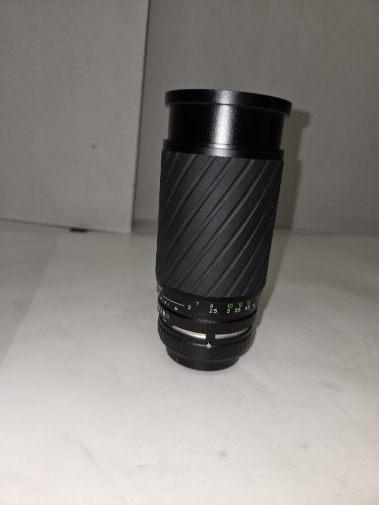 Promaster Spectrum 7 f/4-5.6 60-300mm Macro Zoom lens for Canon FD mount With MD Nikon 1 Mount Adapter