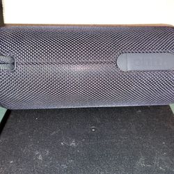 Onn. Brand Medium Rugged Speaker Gray with LED Lighting Effect 12 Hrs. IPX7 BLUETOOTH 