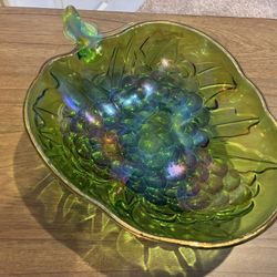 Indiana Glass - Green Carnival  - Grape  Harvest Bowl