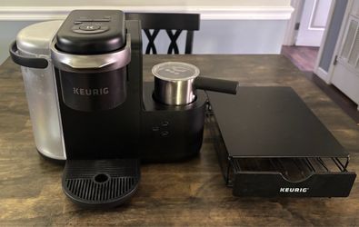 Keurig K-Cafe with K-Cup storage tray
