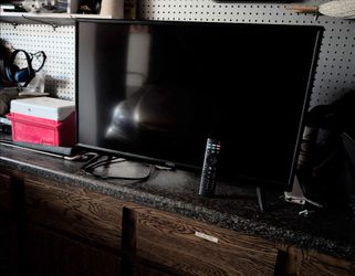 Visio TV Monitor