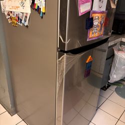 Lg Refrigerator 