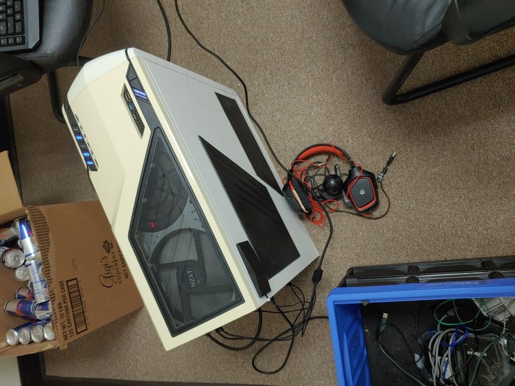 Custom gaming computer