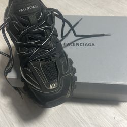 Balenciaga Track Size 9