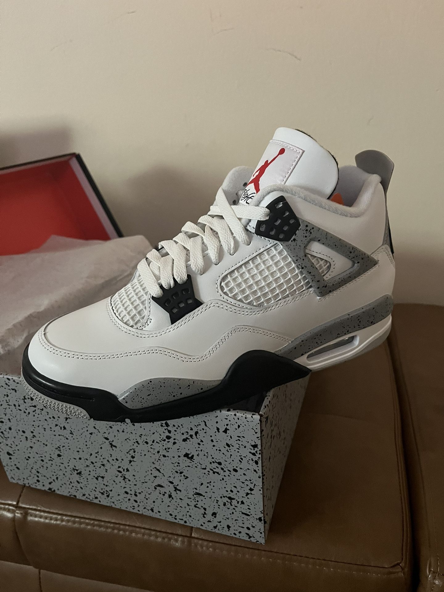 👍Retro 4 White Cement🫡