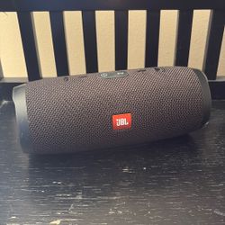 JBL Flip 5 Black Portable Bluetooth Speaker 