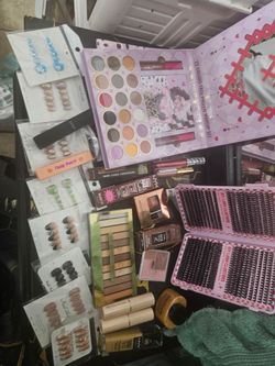 Makeup bundle