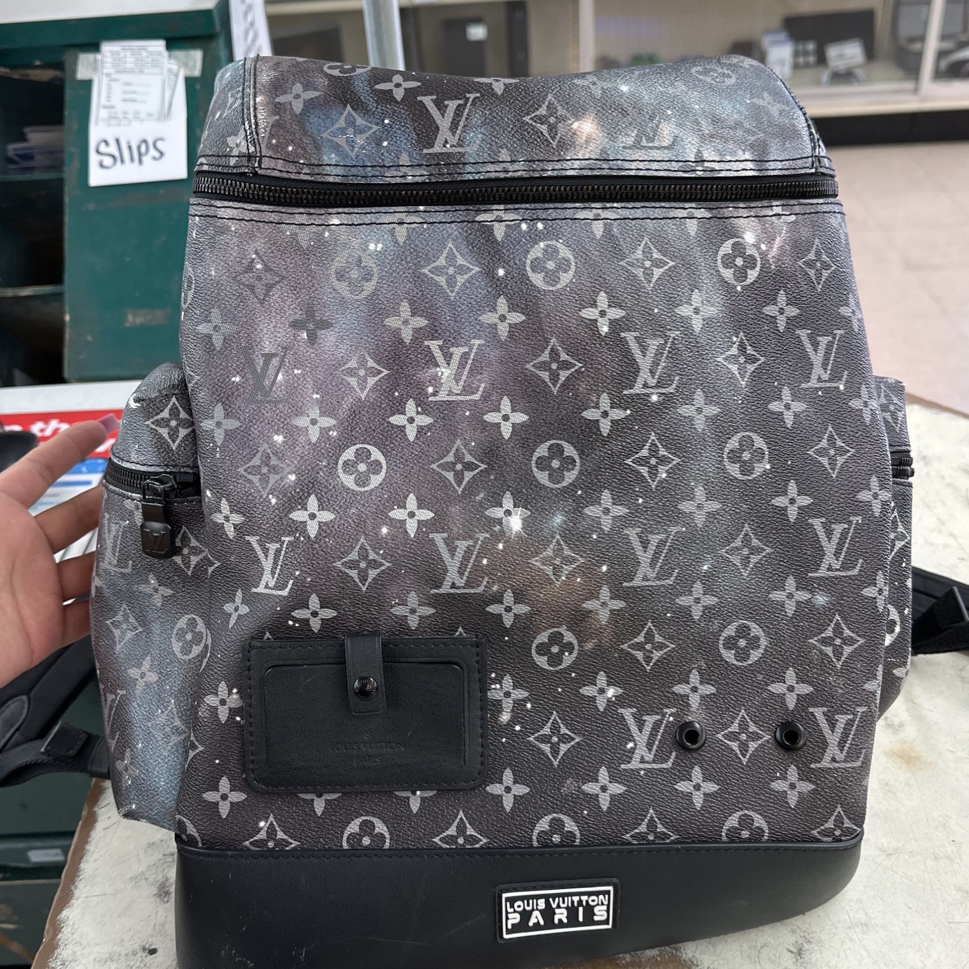 LV GALAXY SPACE BACKPACK
