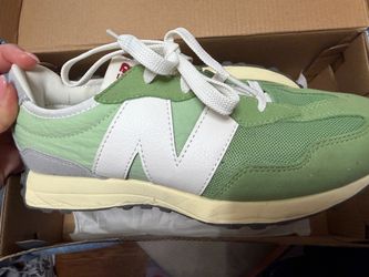 New balance 327