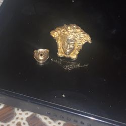 14k Gold Versace Medusa