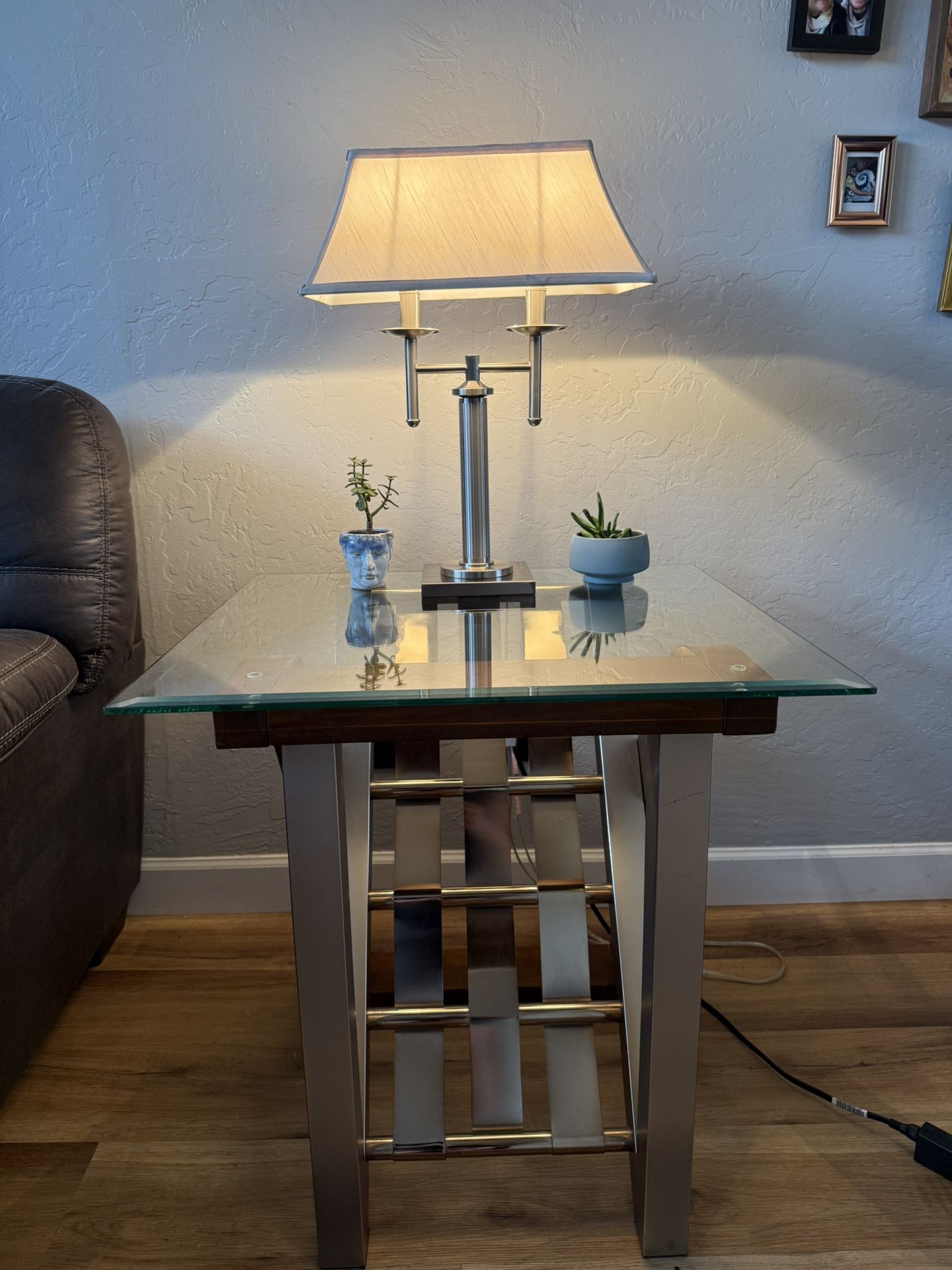 Coffee Table And Lamp