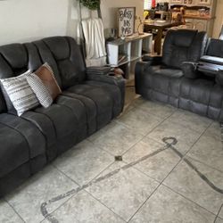 Dual Recliner Couch (1)