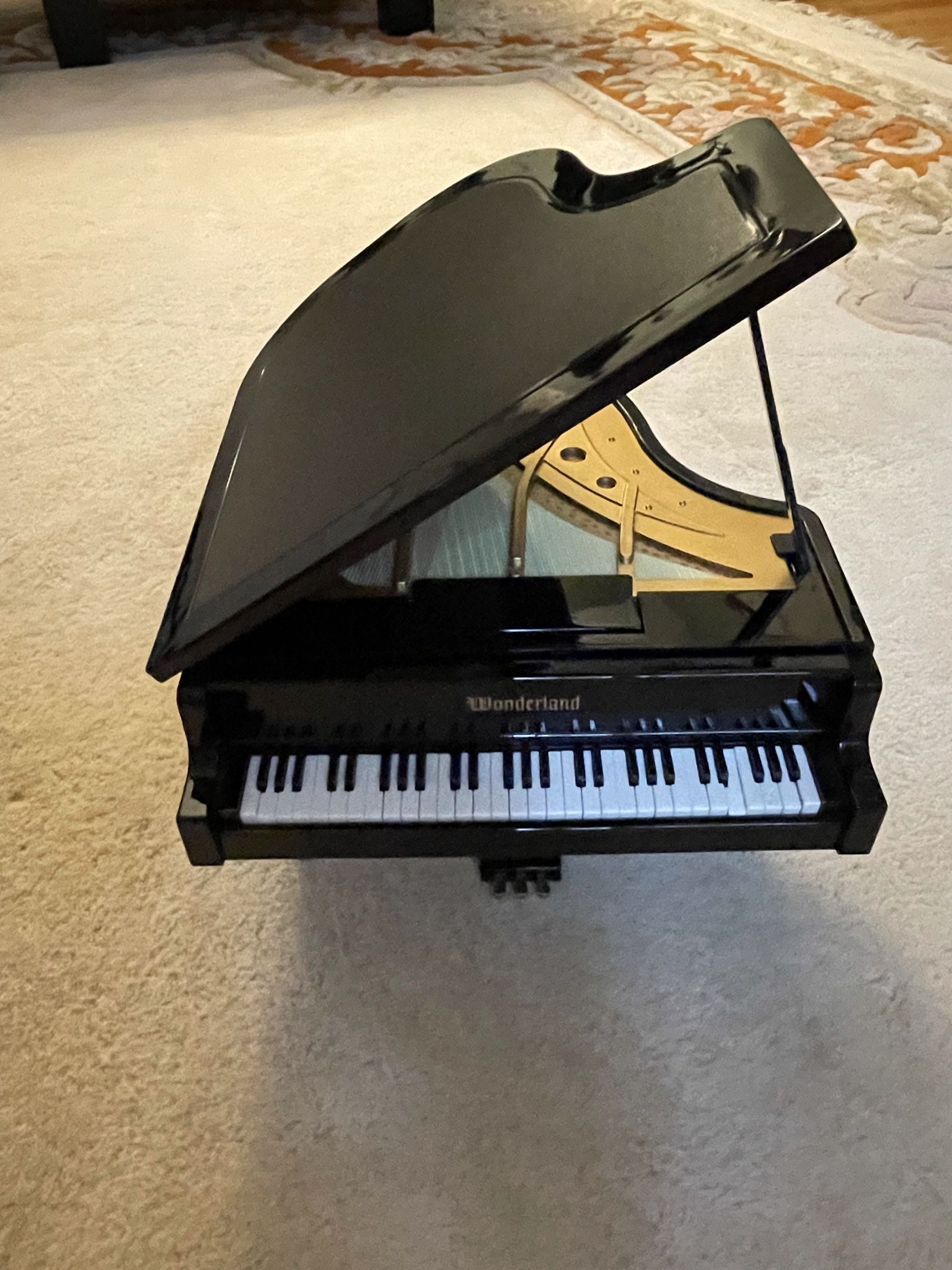 Piano Music Box