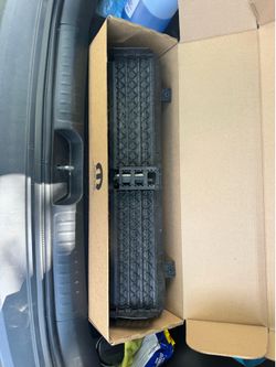 Jeep Latitude 2020 Original OEM PART Active Grille Shutter