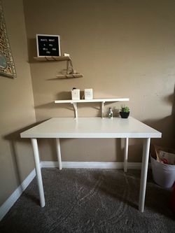 white desk $25 obo