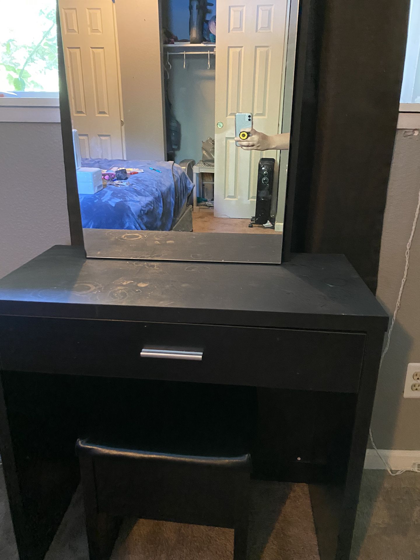 Makeup vanity and chair