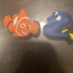2 Finding  Nemo crocs charms