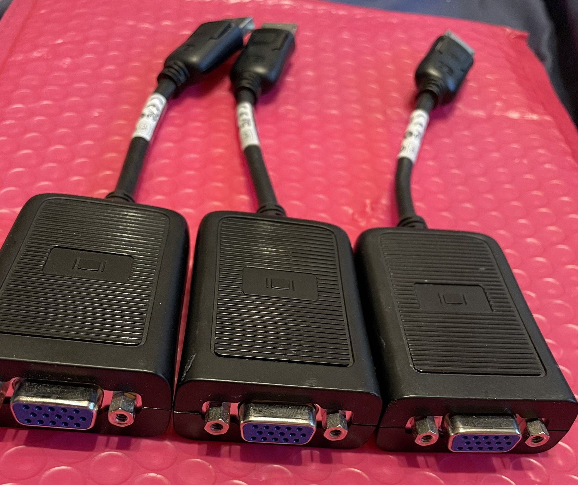 Lot of 3 Fox Conn VGA to display port adapter