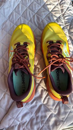 Saucony Peregrine Trail Running Shoes – Men’s Size 10