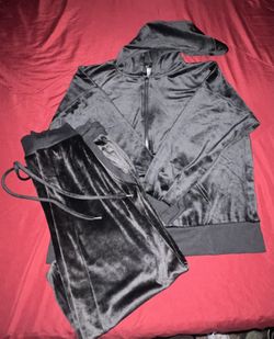 Woman’s Tracksuit