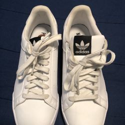 Adidas Court Tourino