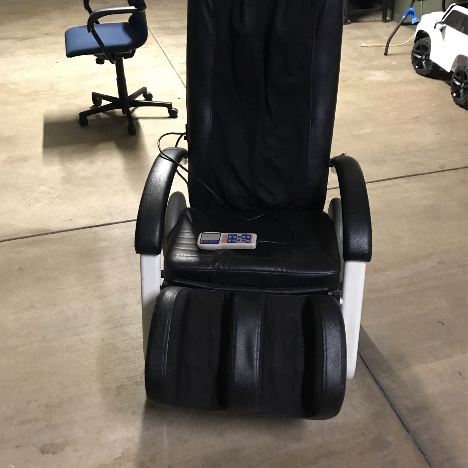 Massage Chair  $100 Or Best Offer