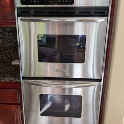 Frigidaire Electrolux Double Wall Oven