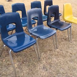 Lot of 8 Chairs for cheap