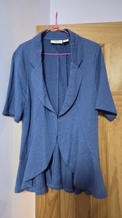 Beautiful Blue Top ... Brand New