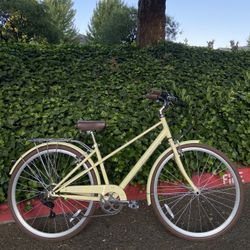 Schwinn Admiral Women’s Hybrid Bike – 700c Wheels – 7-Speed Bicycle