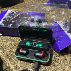 Brand New Wireless Mini Pods