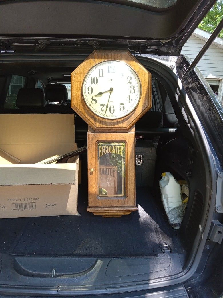 HOWARD. MILLER. CLOCK