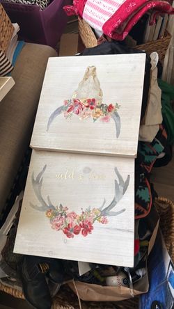Wood farmhouse decor for girls room