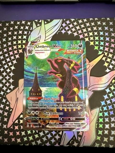 Umbreon VMAX Alt Art Rare 