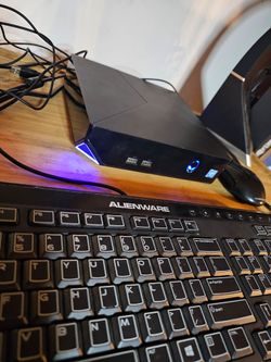 Alienware alpha R2 steam Machine Mini ITX Gaming PC i7-CPU 16GB Ram 512GB SSD GPU: Radeon Graphics