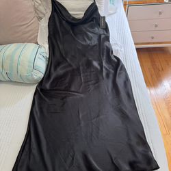 Bebe , Satin Dress Size Large, New Whit Tags