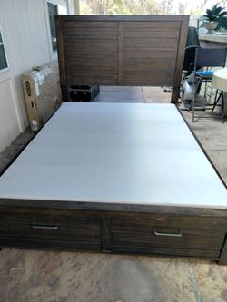 SHERWOOD PLATFORM BED FRAME