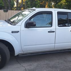 Nissan Frontier SV 2014