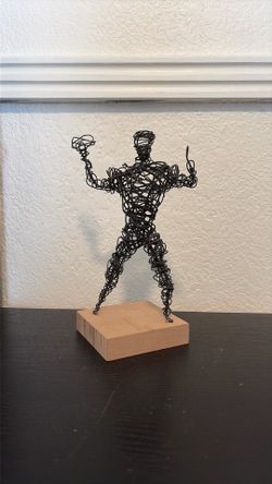 Football Player Wire Sculpture