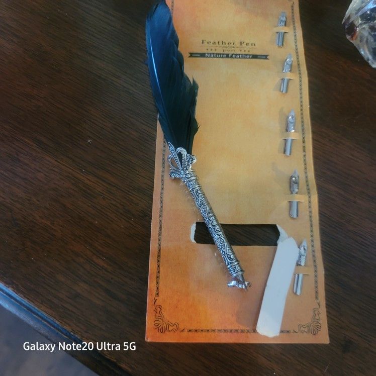 Pen & Quill Set