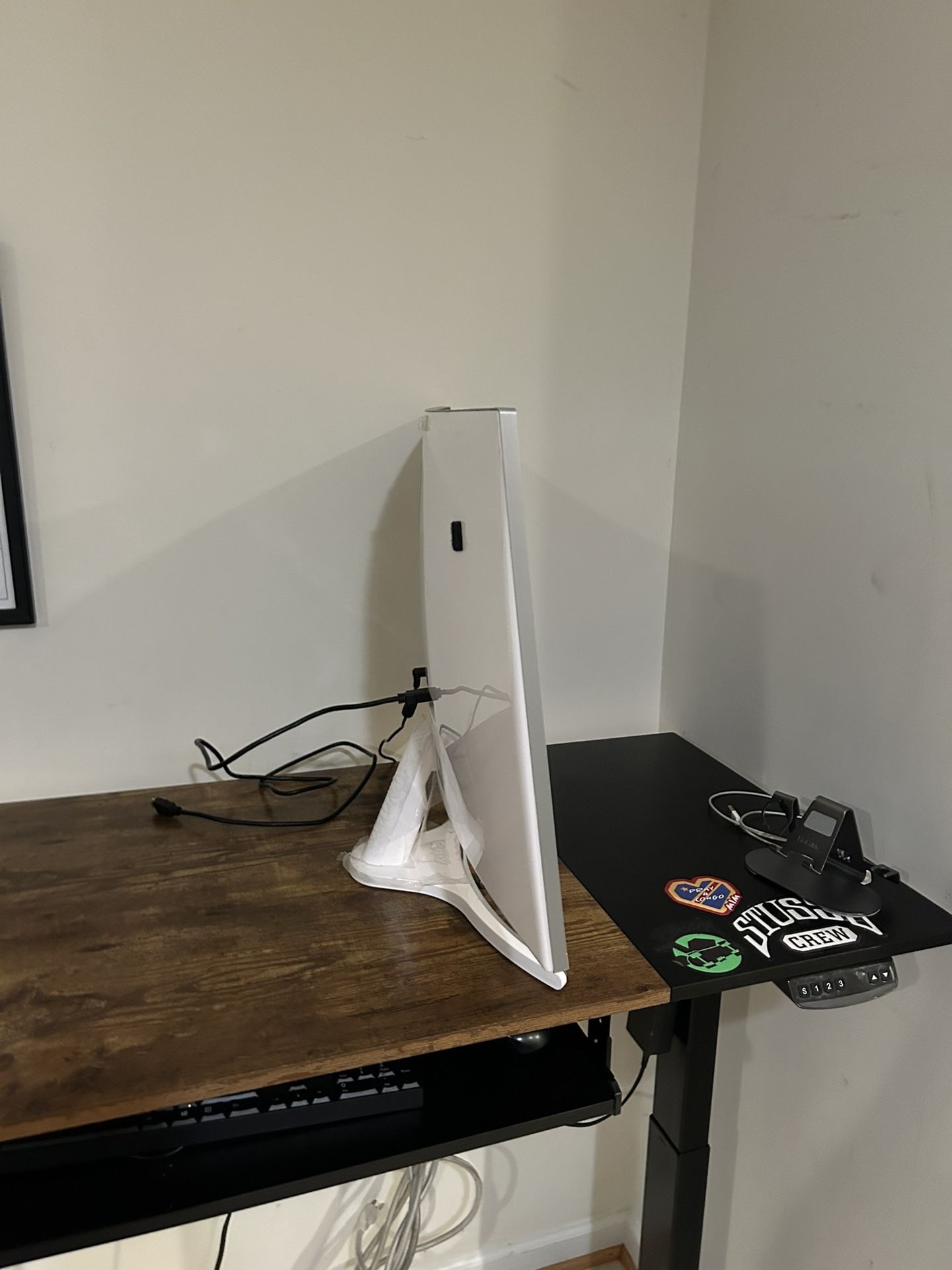 Acer 27” Curved Monitor – Great Condition!