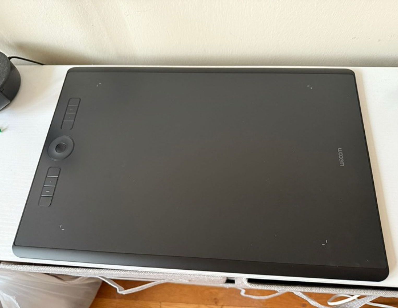 Wacom Intuos Pro Large Creative Pen Tablet, Black - PTH860