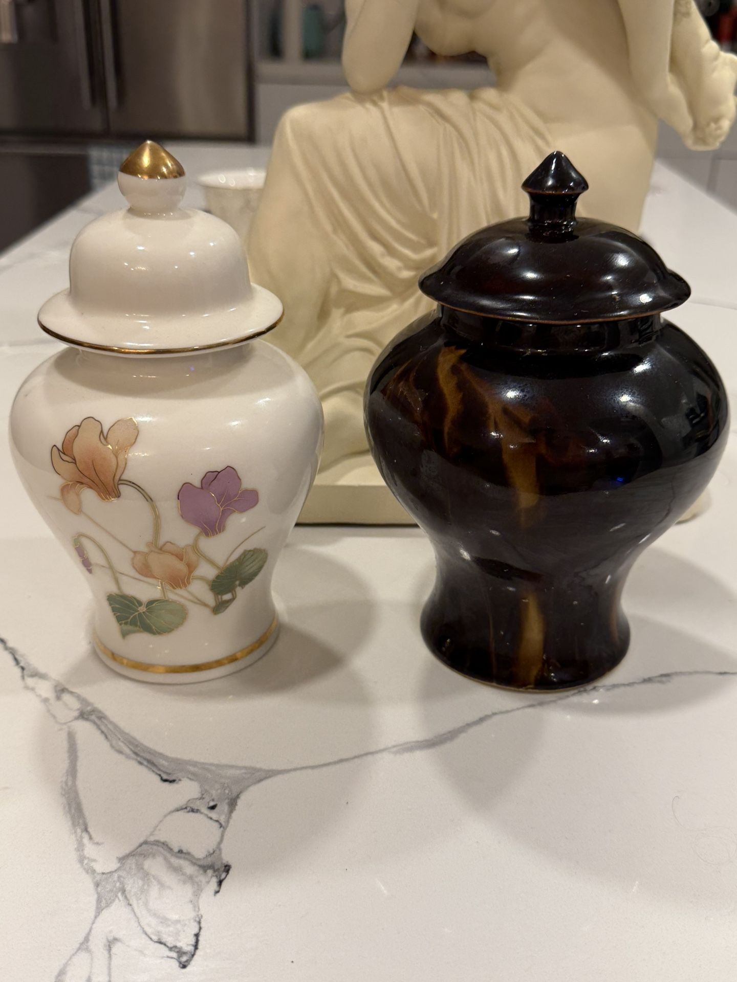 Pair of Vintage Decorative Ginger Jars with Lids