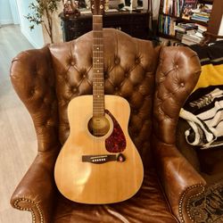 Selling my Yamaha fx335 acoustic guitar in great condition and everything works only the guitar sell