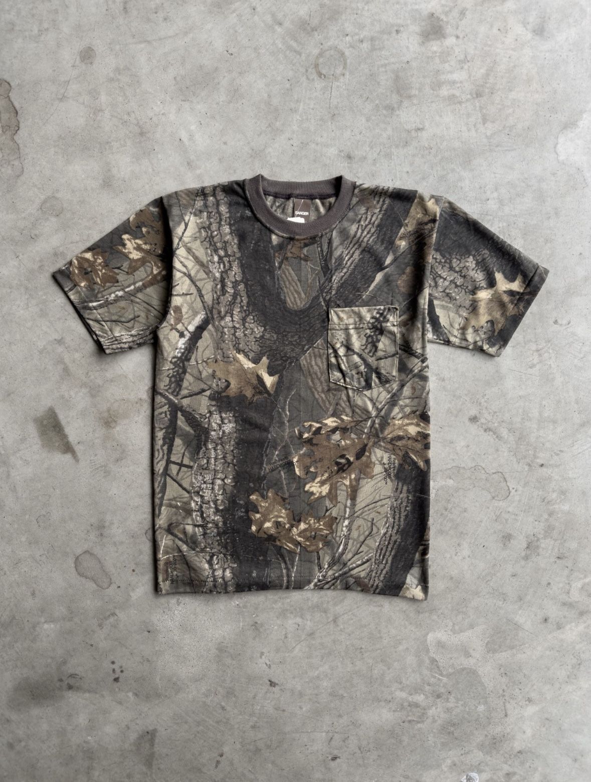 Vintage 90s Realtree Camo Tee - S