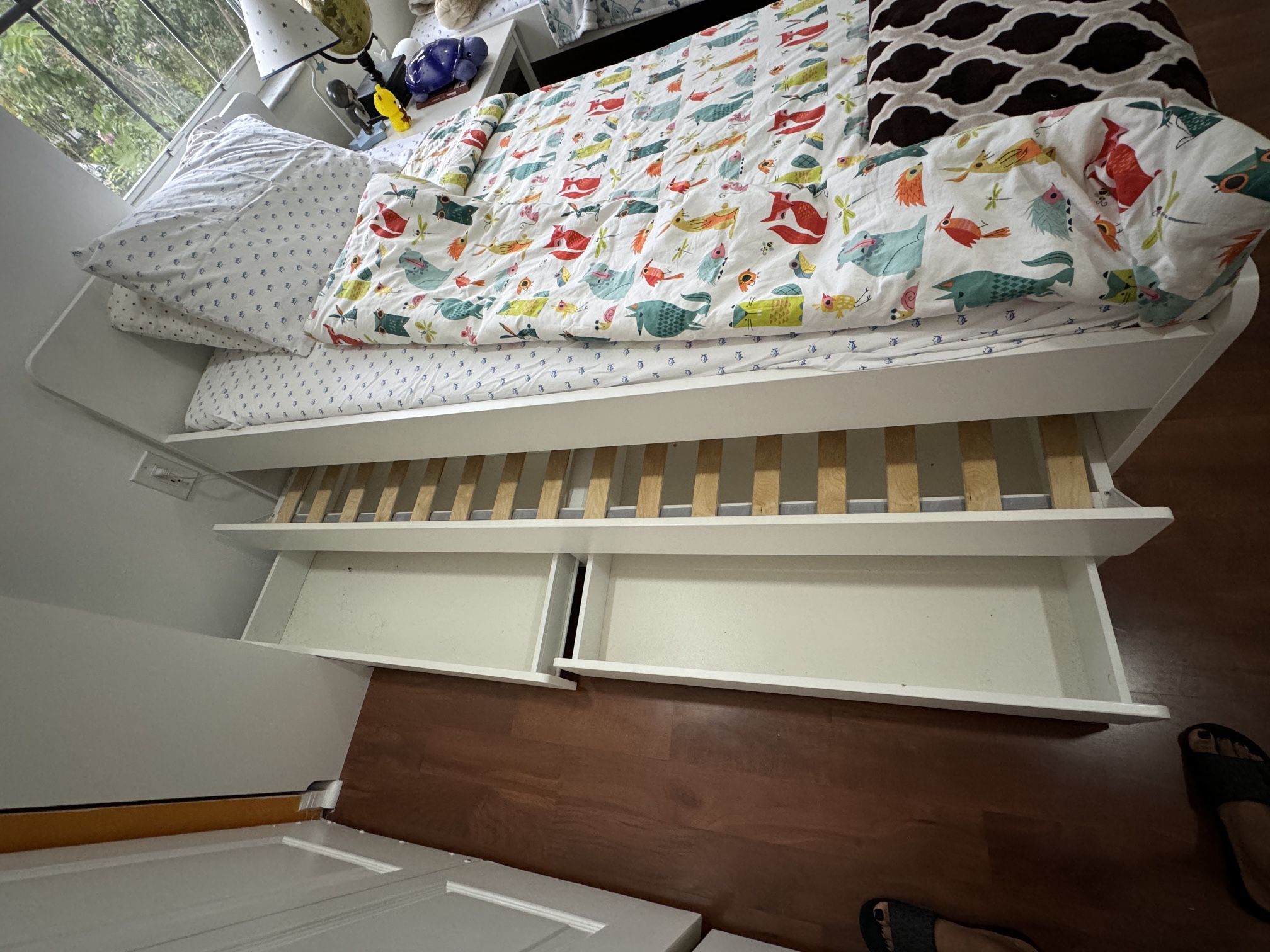 Ikea Twin bed With Pull Out Bed And Storage Drawers