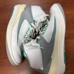 Jordan 2 Retro Crystal Mint Women’s Size 11